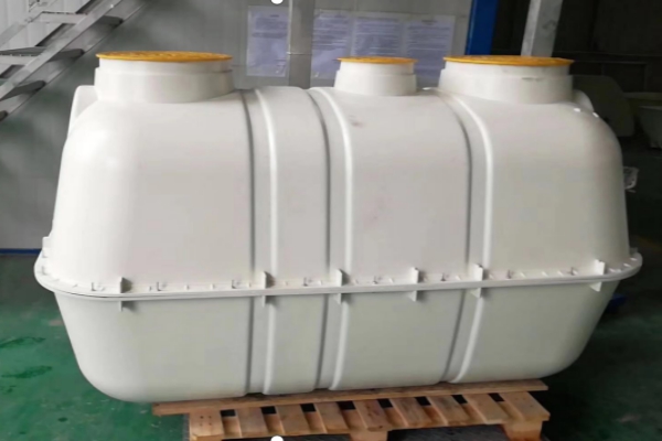 農(nóng)村廁所改造使用的玻璃鋼化糞池相關問題解答 農(nóng)村廁所改造使用的玻璃鋼化糞池相關問題解答