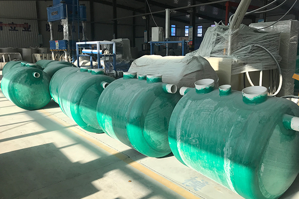 農村使用的玻璃鋼化糞池與沼氣池有什么區別 農村使用的玻璃鋼化糞池與沼氣池有什么區別